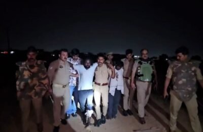 The fear of khaki in Jhansi! In the famous Gaurishankar murder case, police killed the accused, 2 arrested in the encounter