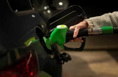 If E20 petrol is filled in an old car, will you not get insurance claim? Car owners scared of this warning from ICICI Lombard